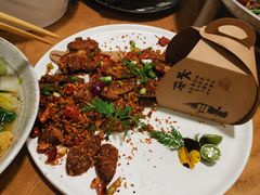 -山楂树融合菜餐厅