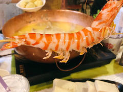 -鲜入围煮花胶鸡海鲜火锅