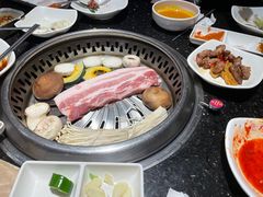 -木槿花韩式炭烤·熟成肉工坊(孙文东路店)
