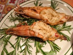 西班牙蒜香油爆虾-ZAFFERANO西班牙海鲜饭(上海首店)