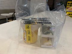 一碌榴莲绿茶肠粉-夏羽记甜品(小榄大信店)