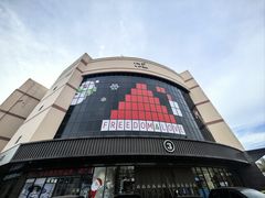 -胖东来生活广场(健康路店)