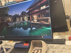-裕龙汤泉