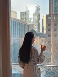 -AURAS璈然科技护肤中心