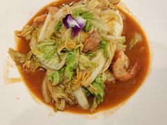 大虾烧白菜-渔家风味·鲅鱼水饺·央视展播·海鲜天津菜(开发区店)