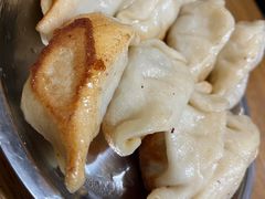 -黄阿姨锅贴大王(万航渡路店)