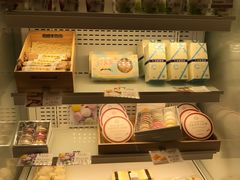 -好利来(八里庄店)