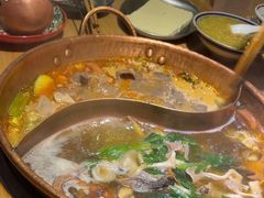 -洱火云南酸菜牛肉火锅(石景山当代商城店)