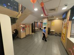 -麦当劳(乳山路店)