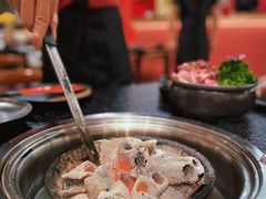 -喵小乙碳火烤肉(大坪协信星光天地店)