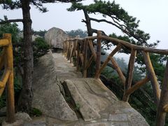 -罗田薄刀峰风景区