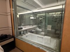 -上海宝华万豪酒店