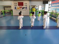 -上海蓝鹰跆拳道健身俱乐部