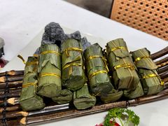 -刘姐啤酒鱼民族演艺餐厅(西街总店)