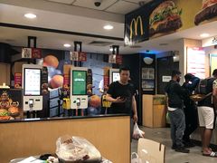 大堂-麦当劳(东直门外大街店)
