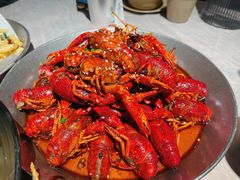 -巴厘龙虾·榜首油焖大虾(音乐学院·沿江酒馆店)