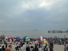 -巴陵广场