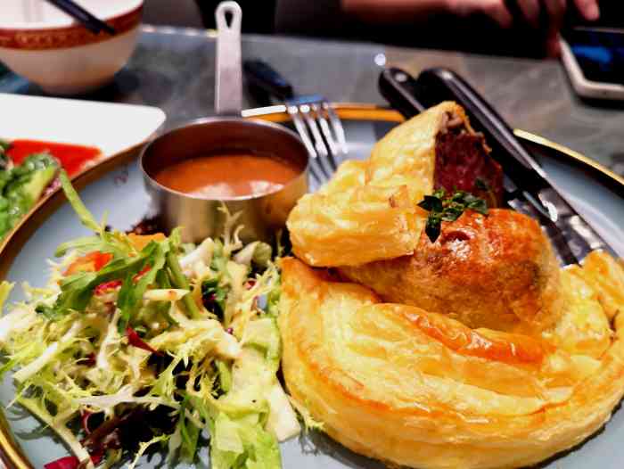 肥韬·香港金牌茶餐厅(华强北店)