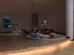 -涨巢·潮玩水疗局