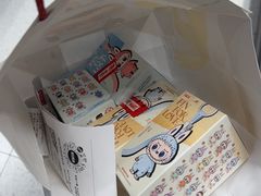 -泡泡玛特POPMART(蓝色港湾店)