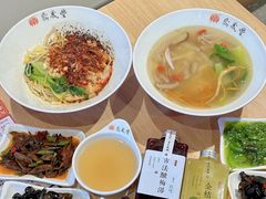 -鼎义丰功夫面(星光大道店)