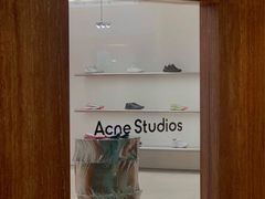 -Acne Studios(芮欧百货店)