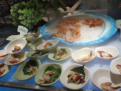 -腾阁自助餐厅(朝林广场店)