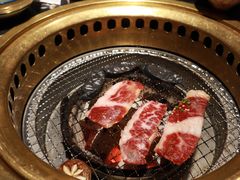 -山川小町·极番烧肉(新地假日广场店)