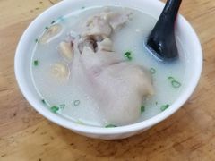 -雷祖芳老妈蹄花店