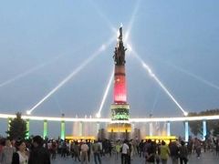 -人民防洪胜利纪念塔