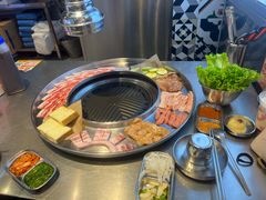 -哈哈碳都·牛肋条无限自助烤肉(台江万达店)