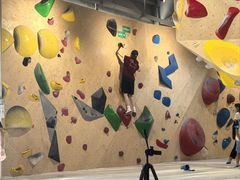 -ROCKPLUS攀岩馆(环宇城店)