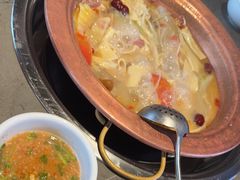 -阿婆情腊排骨火锅·野生菌季(古城旗舰店)
