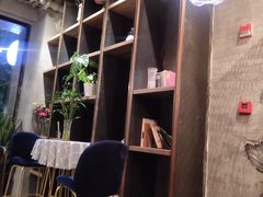 -童年小筑餐厅(申花路店)