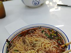 -陆元丰·兰州纯汤牛肉面(自强西路店)