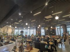 -汽车博物馆主题餐厅