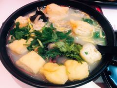 油豆腐百叶包粉丝汤-小杨生煎(湟普汇店)