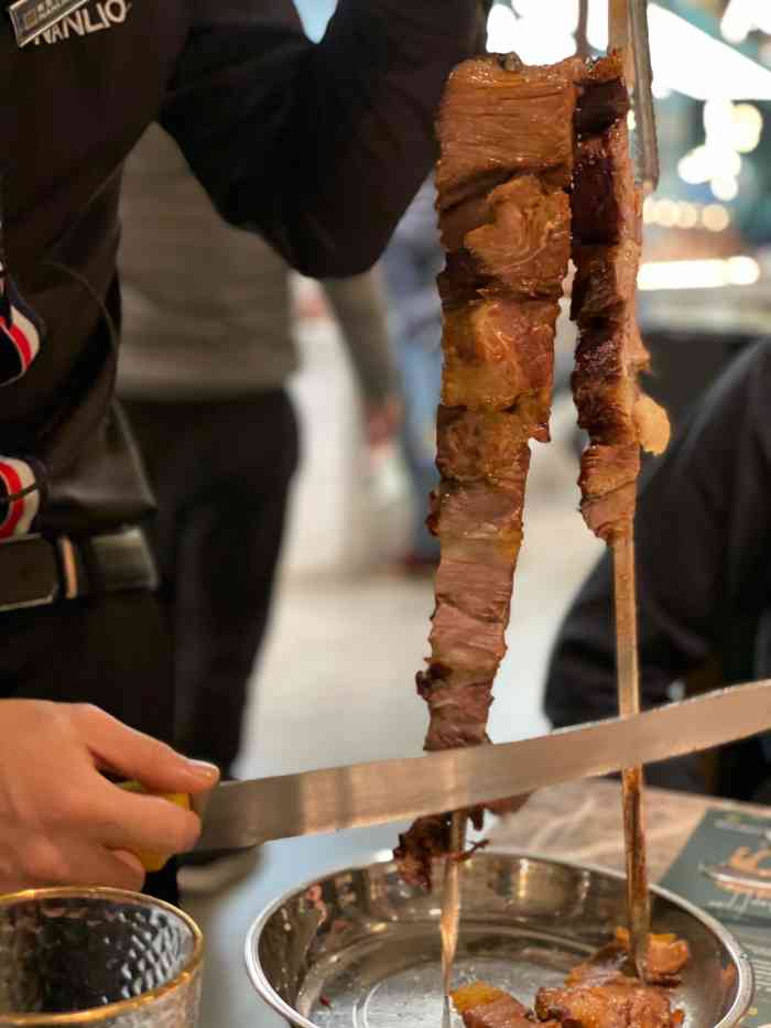 南里奥巴西烤肉(西丽宝能店)-"[牛排]18世纪,巴西牛仔以长剑串肉于篝.
