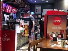 -何记花甲(海岸城旗舰店)