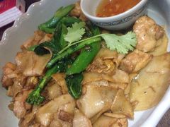-大头虾越式风味餐厅(光明广场店)