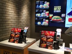 -麦当劳(伟城广场店)