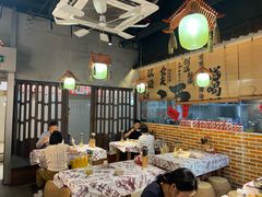 大堂-耙吉吉川味小酒馆(本地人回头店)