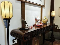 -梅龙镇酒家(南京西路总店)