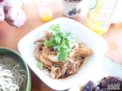 油爆蝦，有點咸-慧娟面馆·餐厅(望江路店)