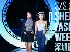 -欢乐海岸椰林沙滩-2025湾区超级灯会