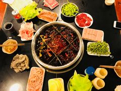 -邓莽子老火锅(中兴路总店)