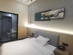 -缤果·BINGUO逸居酒店(鹰潭火车站店)