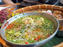 炭烤猪颈肉撒撇米线-Ameigo梅果·云贵川bistro(长宁来福士店)