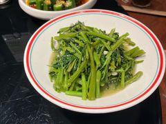 -川流不息·地道川菜·小龙虾(新松江路店)