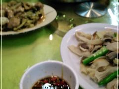 -红炎炎农家菜老字号(金水台店)